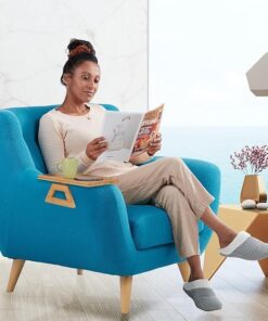 صينية إفطار وخدمة من الخيزران مزودة بأرجل قابلة للطي، يمكن استخدامها كطاولة لابتوب أو طاولة سرير متعددة الاستخدامات. تتميز بتصميم خشبي محمول وخفيف الوزن، مما يجعلها مثالية لتقديم الإفطار أو القراءة أو العمل أو استخدام الكمبيوتر أثناء الجلوس على السرير أو الأريكة. مقاسها 27 × 20 سم، وتوفر حلاً عمليًا وأنيقًا للاستخدام اليومي في المنزل.